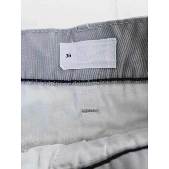 GAP Gray Men’s Flat Front Gray Shorts Size 36 - Picture 9 of 9